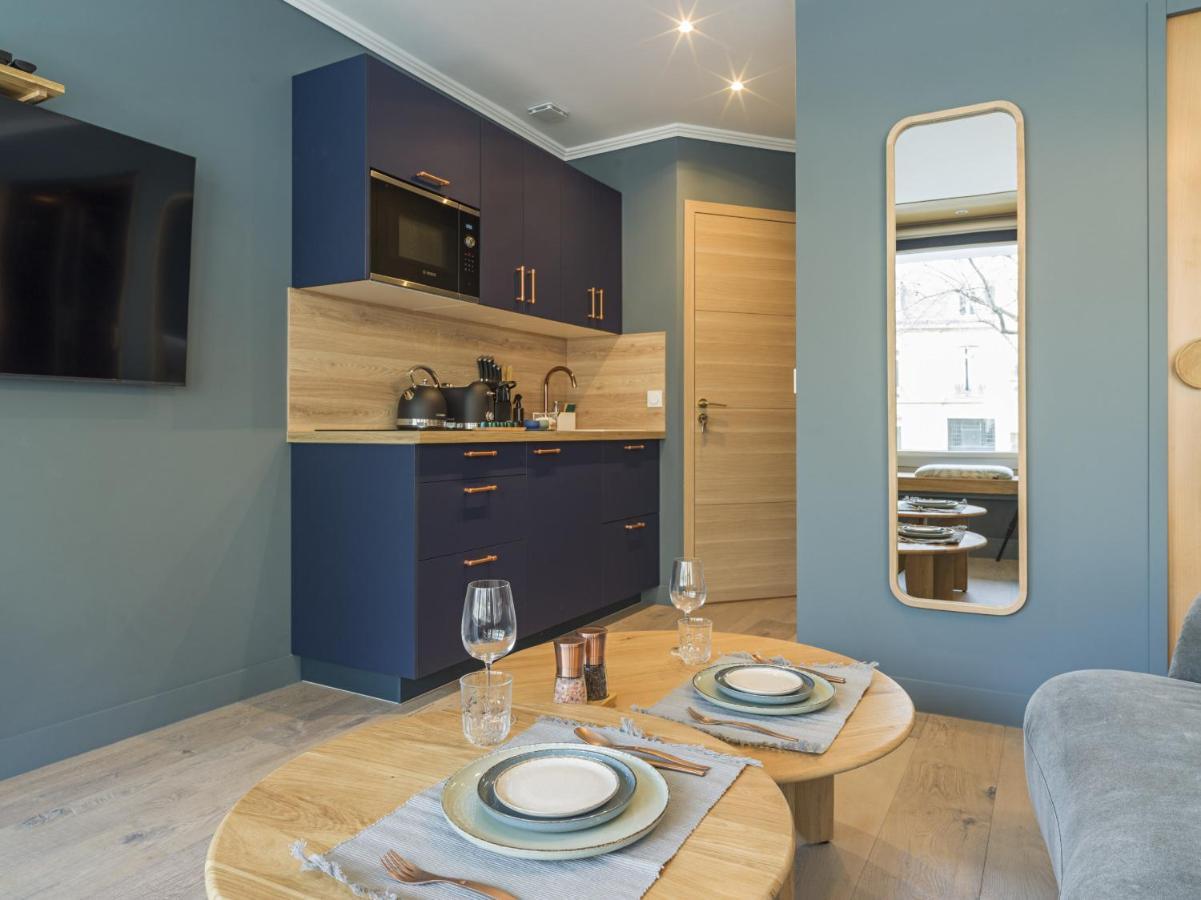 Ferienwohnung The Blue Alma Eiffel Tower Paris Exterior foto